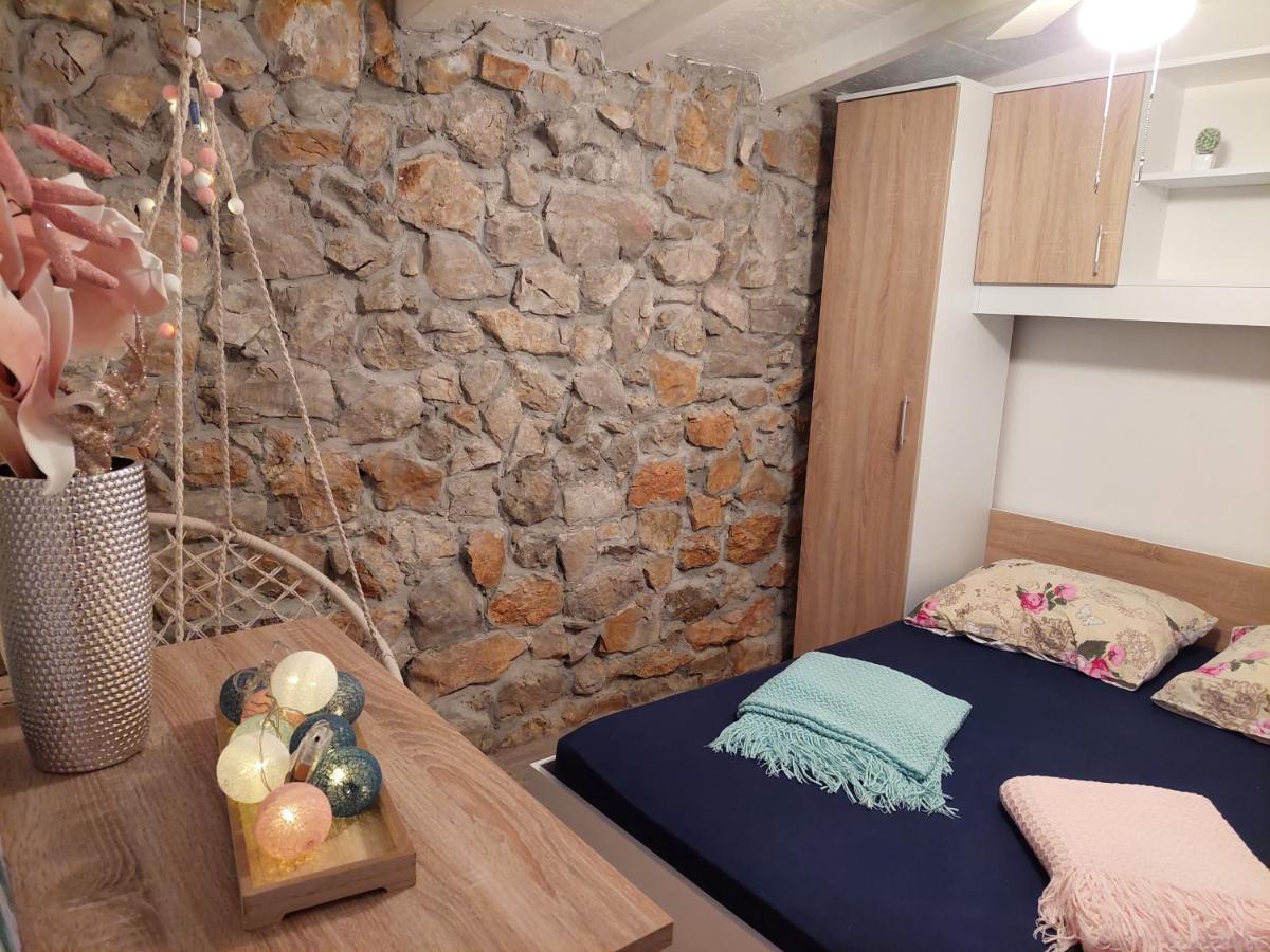 Holiday House Pulina Пунат Екстер'єр фото
