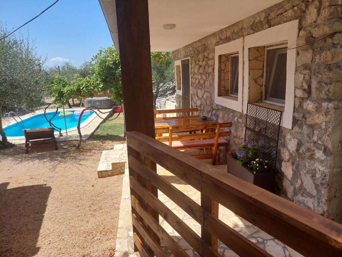 Holiday House Pulina Пунат Екстер'єр фото